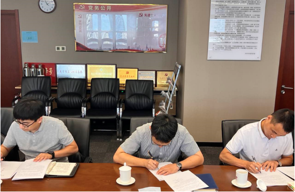 63296ca8e3e2d.png image.png